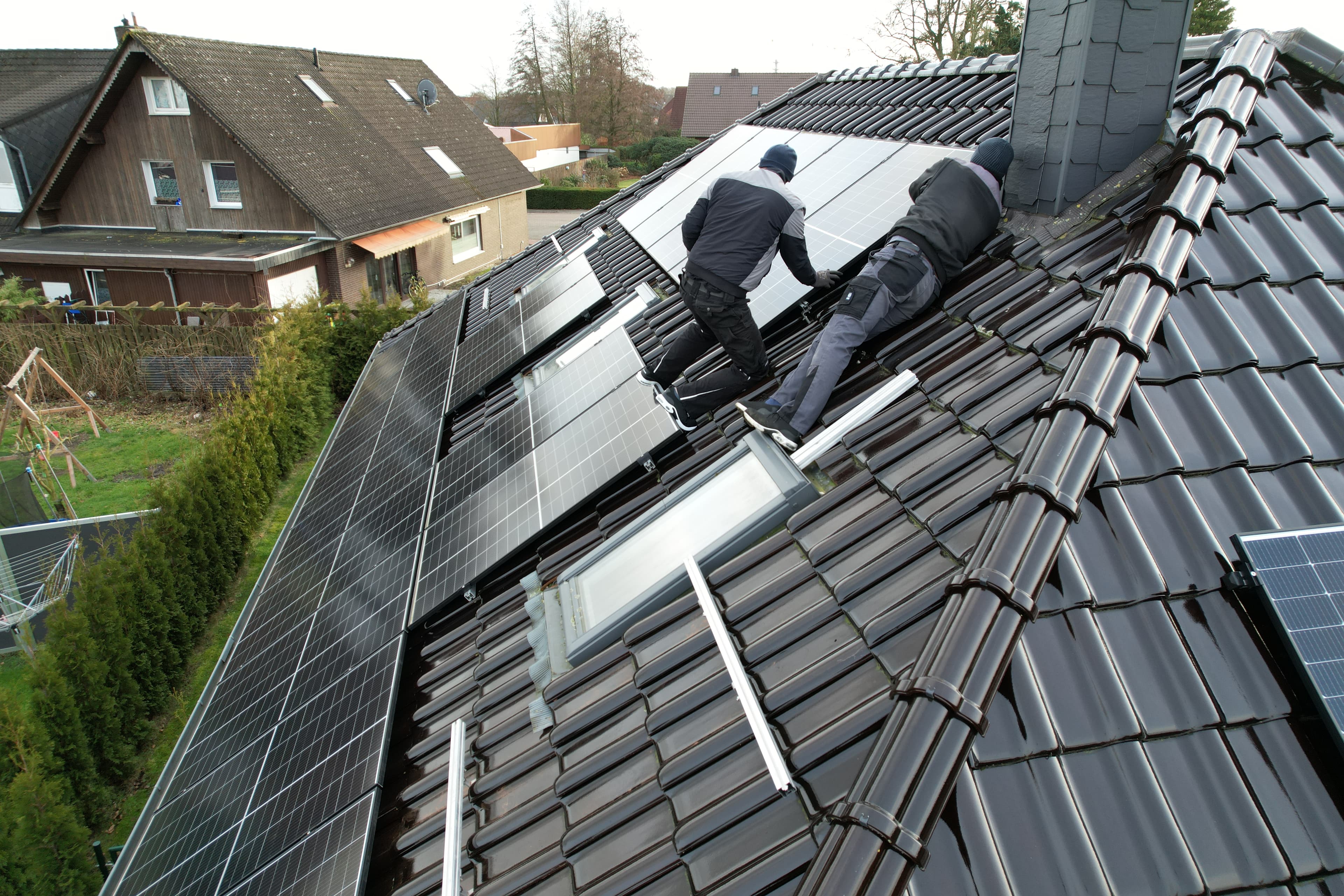 Geschäftsführer und Mitarbeiter von MR-Energy